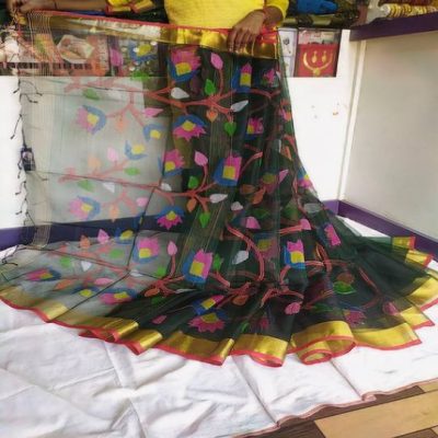 WOMEN'S PREMIUM MUSLIN SAREE