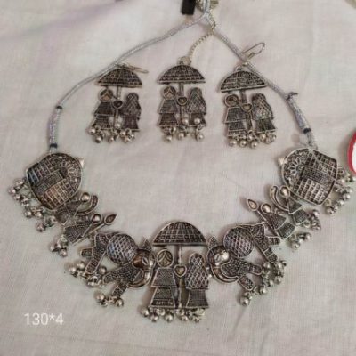WOMEN’S STYLISH TRADITIONAL OXIDISE NECKLACE SET