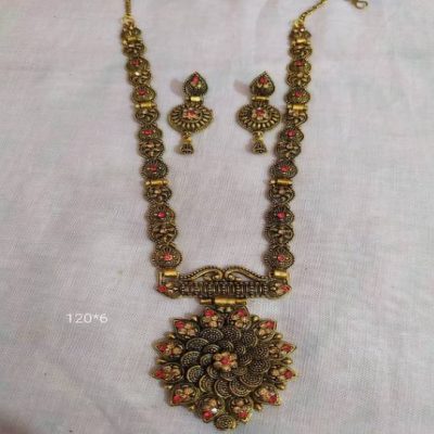 WOMEN’S STYLISH TRADITIONAL LONG BLACK POLISH NECKLACE SET