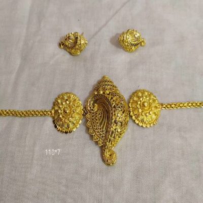 WOMEN’S STYLISH TRADITIONAL GOLDEN NECKLACE SET