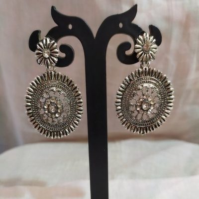DESIGNER FASHION EARINGS FOR GIRLS AND WOMEN