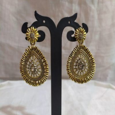 DESIGNER FASHION EARINGS FOR GIRLS AND WOMEN