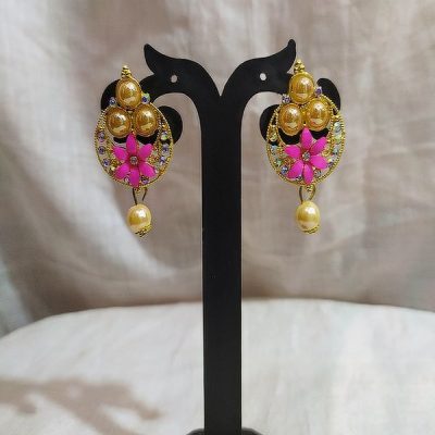 DESIGNER FASHION EARINGS FOR GIRLS AND WOMEN