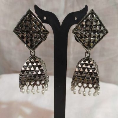 DESIGNER FASHION EARINGS FOR GIRLS AND WOMEN